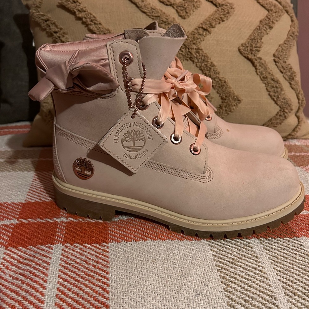 Timberland Pink Bow Boots